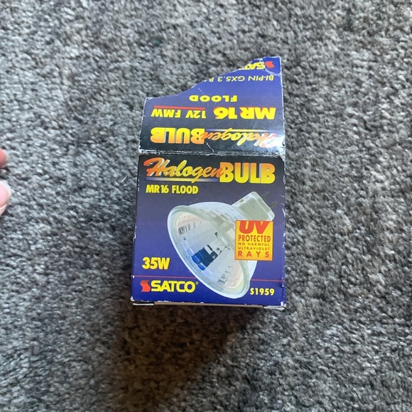 Assorted light bulbs - Picture 7 of 15